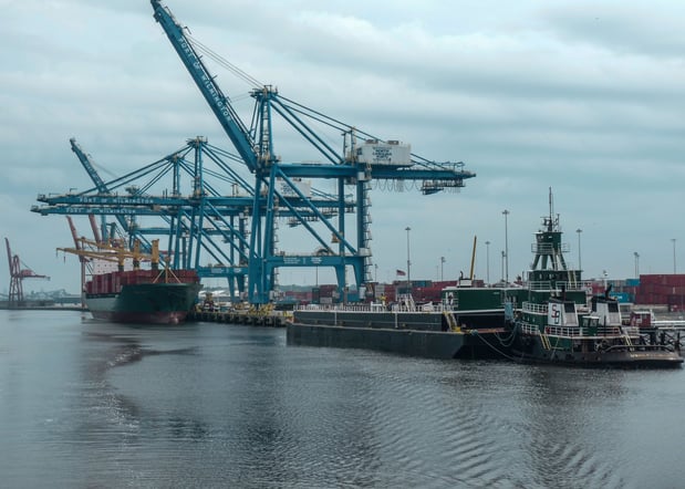 Images Holiday Inn Express & Suites Wilmington West - Medical Park by IHG