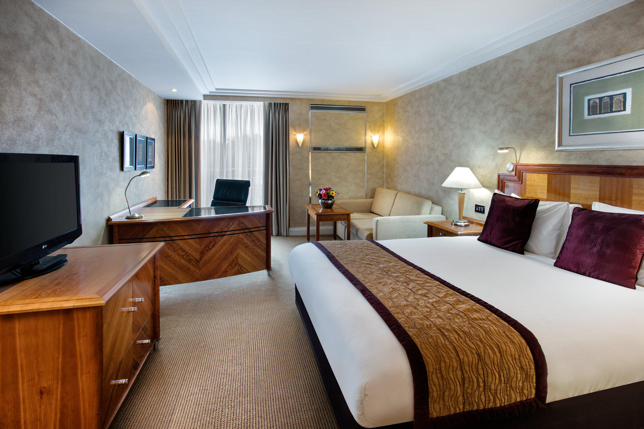 Images Crowne Plaza London - Heathrow, an IHG Hotel