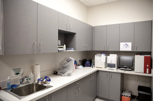 Images VetExpress Animal Urgent Care