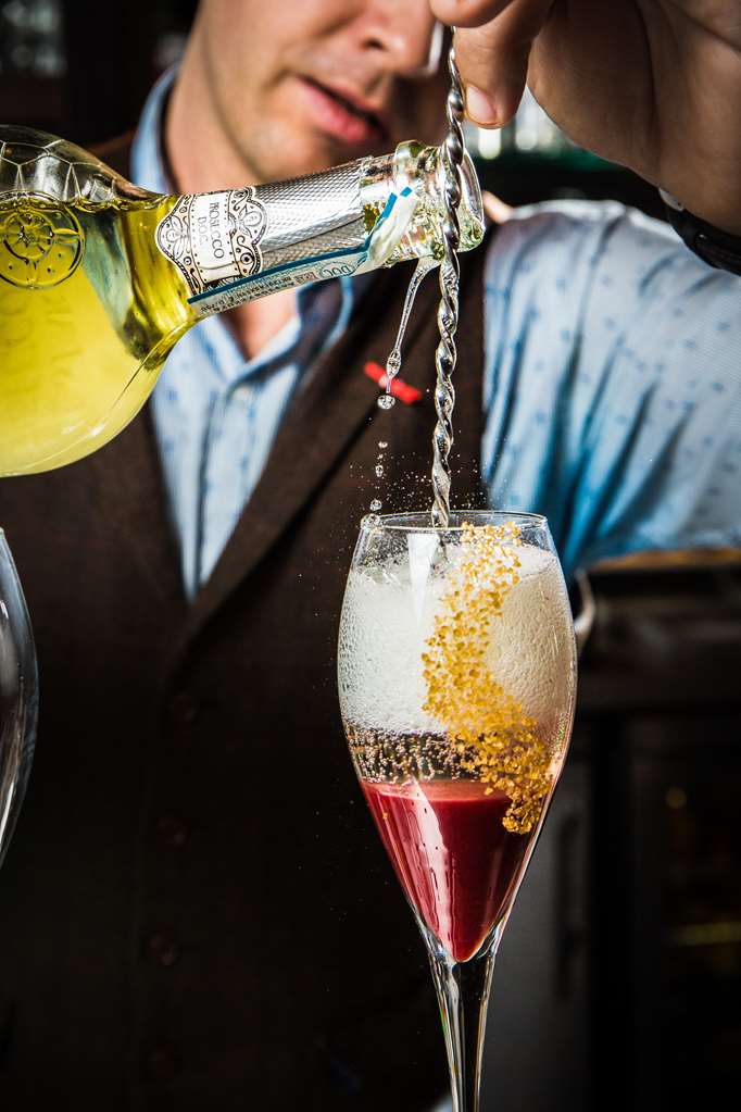 Bartender Pouring Cocktail Radisson Blu Hotel, Leeds City Centre Leeds 01132 366000