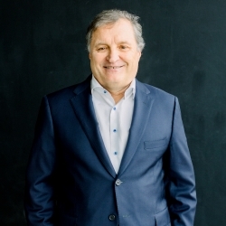 Images Derek Ballendine - TD Wealth Private Investment Advice