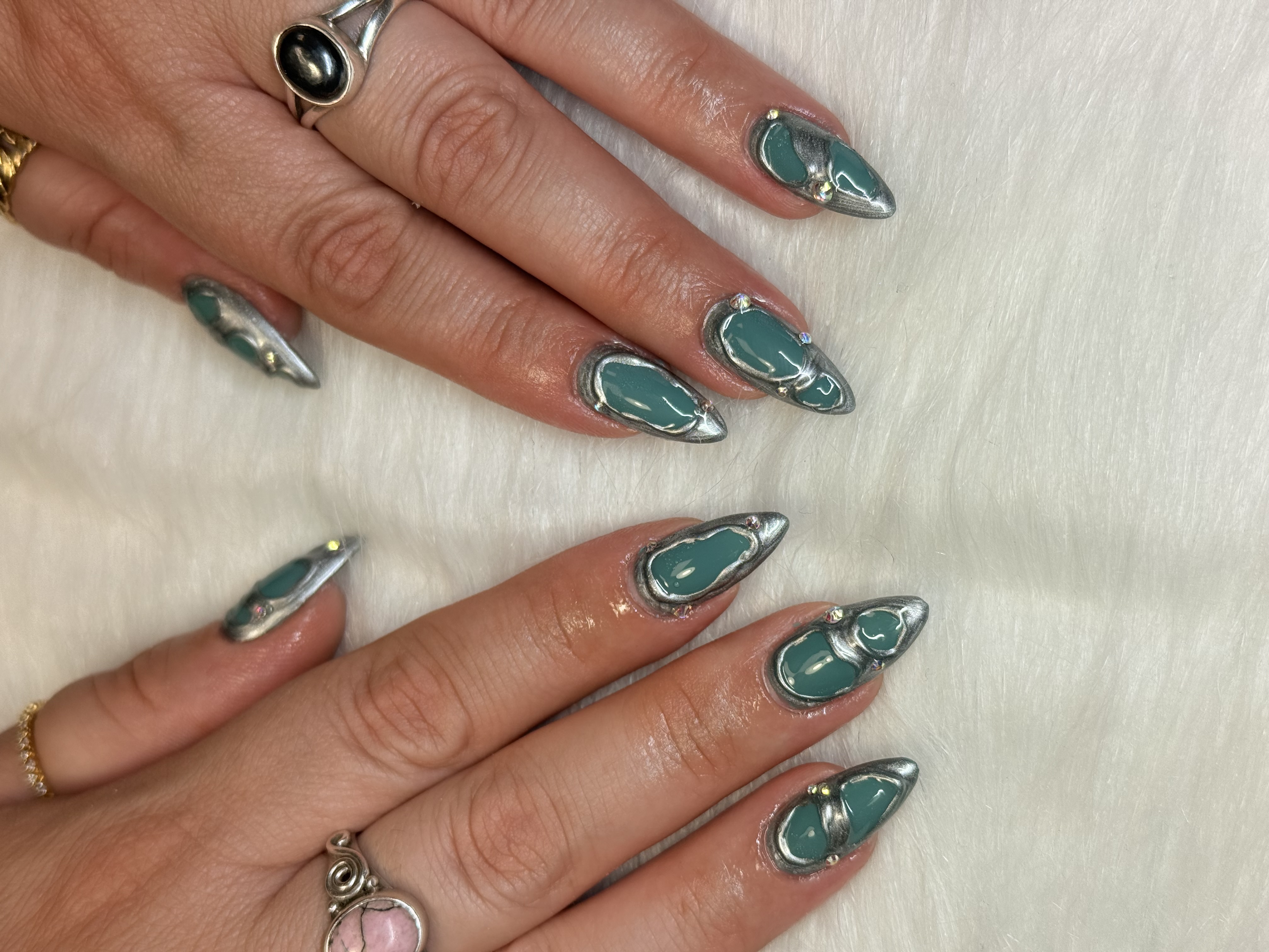 Images O'Luxe par Savannah - Maquillage permanent, Pose de cils, Pose d'ongles Charlesbourg