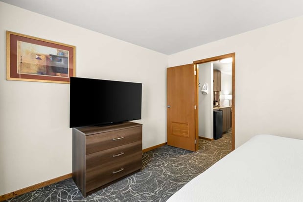 Images Best Western West Towne Suites