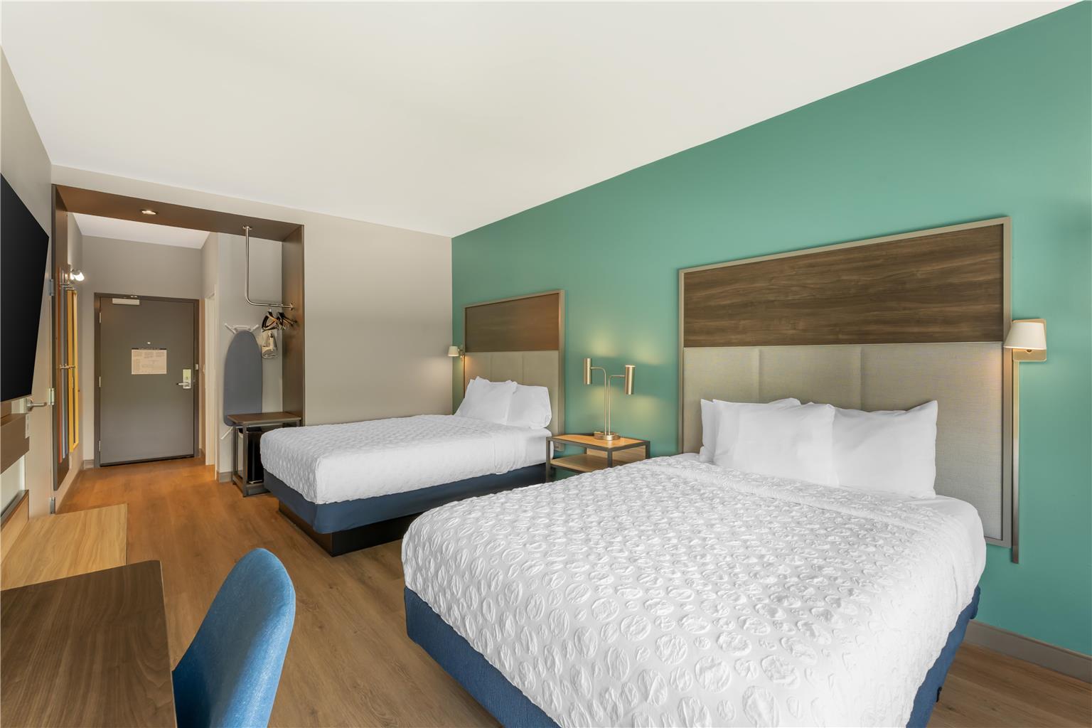Guest room
