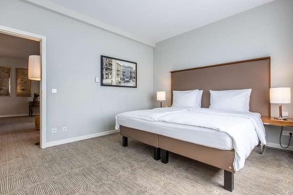 Suite - Bedroom