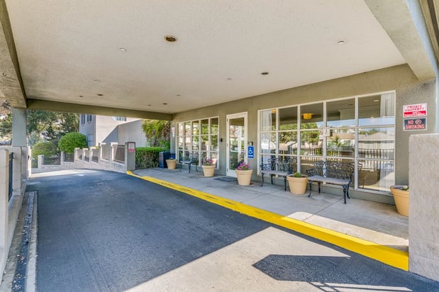 Images Mission Villa Senior Living