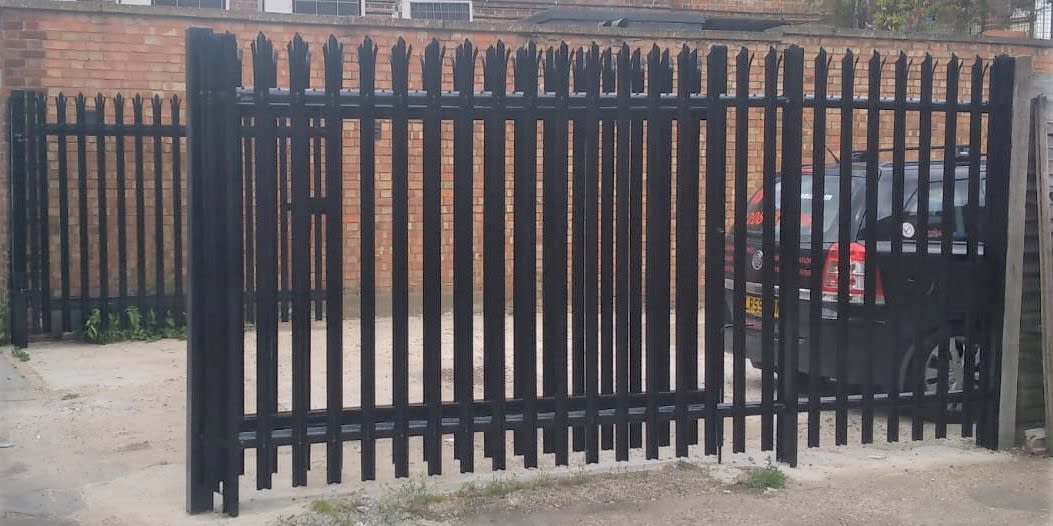 Security Gates 'R' Us Ltd London 020 8432 2999