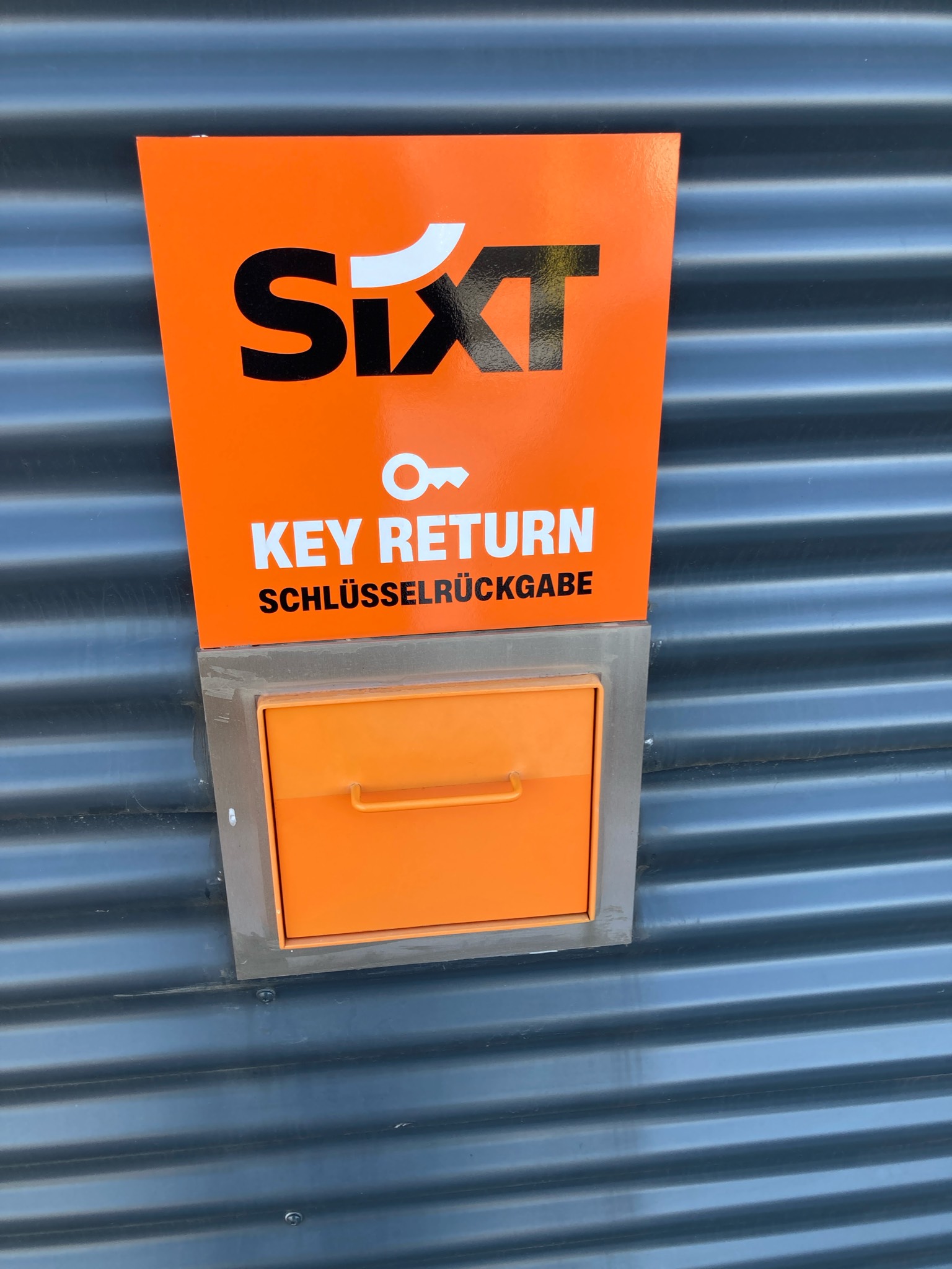 SIXT Autovermietung Saalfeld, Mittlerer Watzenbach 8 b in Saalfeld/Saale