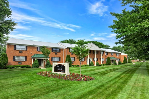 Images Valley Park Apartment Homes