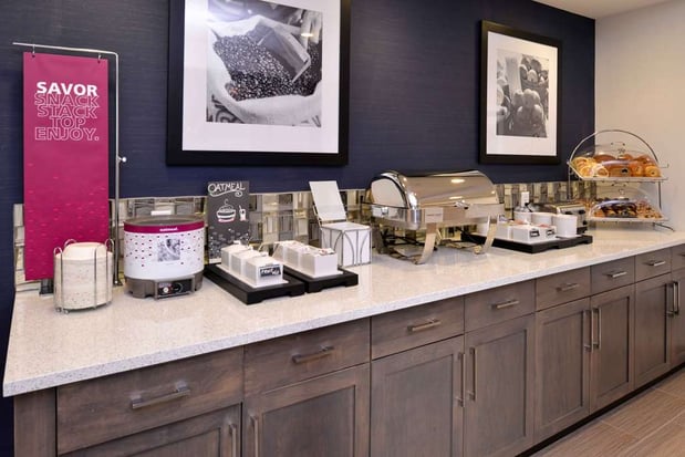 Images Hampton Inn & Suites Albany-East Greenbush