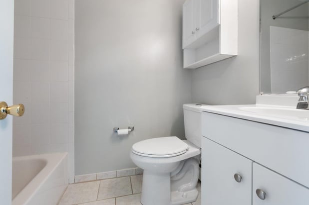 Images Aston Pointe Apartment Homes