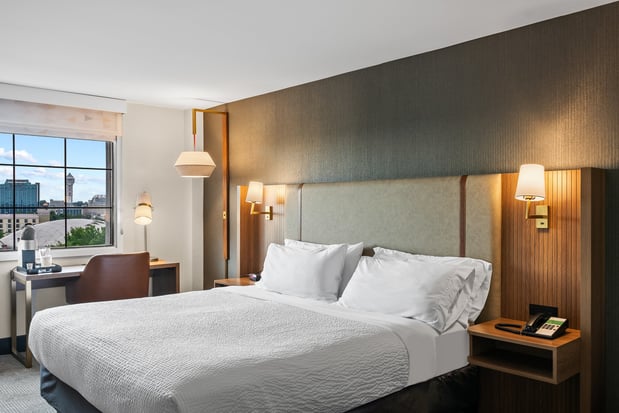 Images Holiday Inn Niagara Falls State Park Entry by IHG