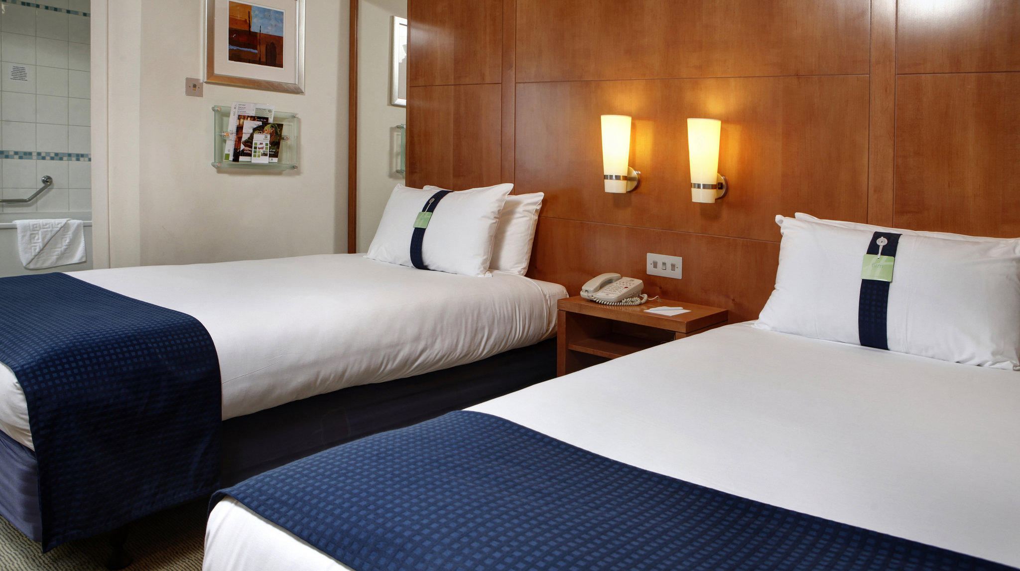 Holiday Inn Basingstoke, an IHG Hotel Basingstoke 01256 856900