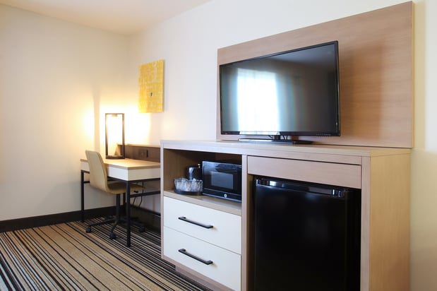 Images Oxford Suites Spokane Valley