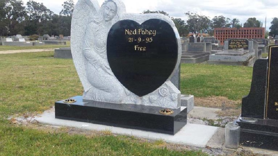 Images Keenan Memorials