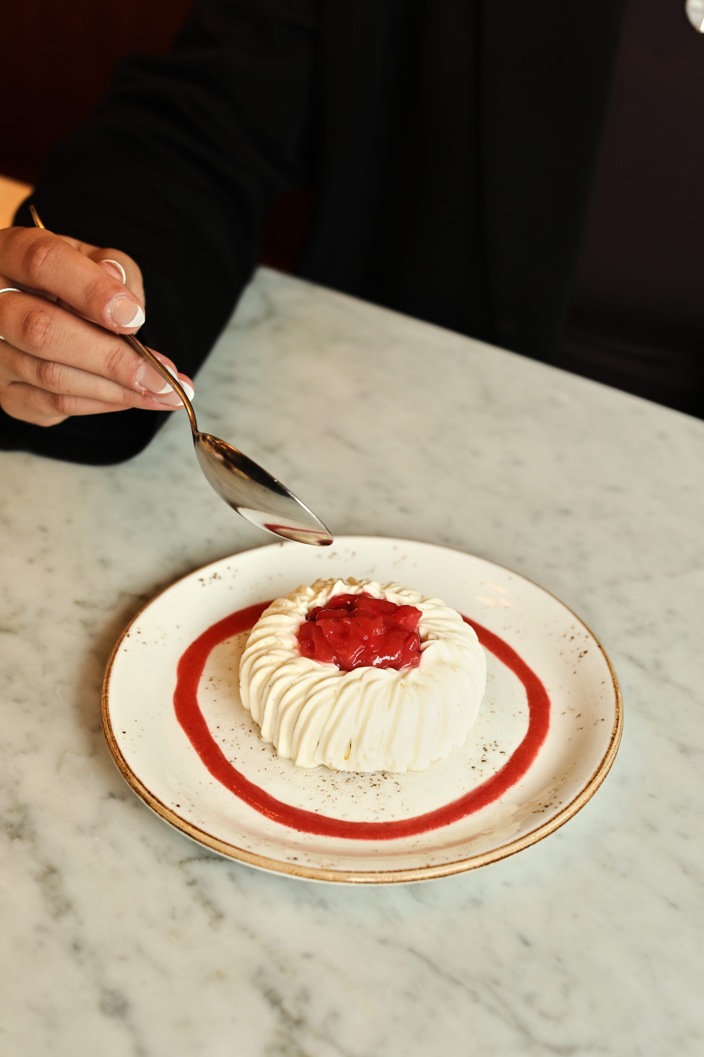 TOZI Restaurant & Bar, Victoria