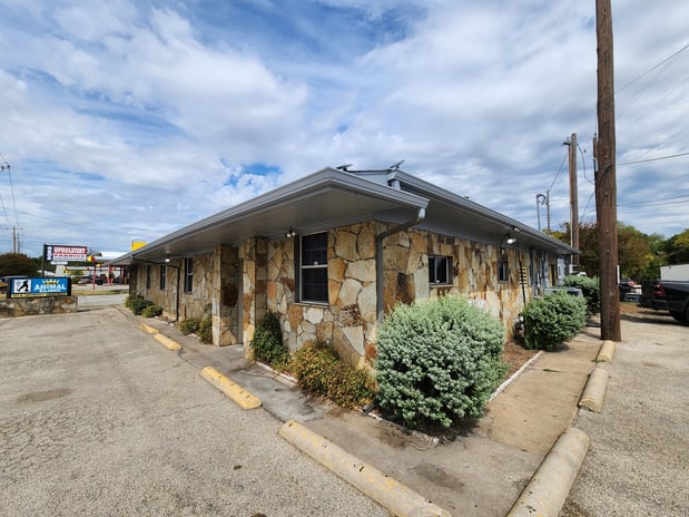 Images King Animal Clinic