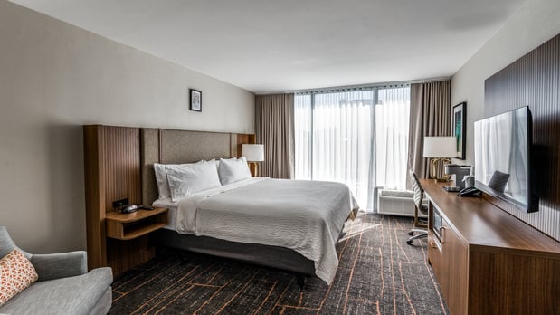 Images Holiday Inn Dallas Market Ctr Love Field by IHG