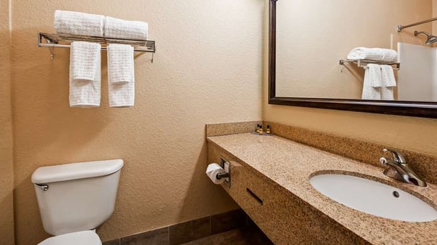 Images Best Western Plus Strawberry Inn & Suites