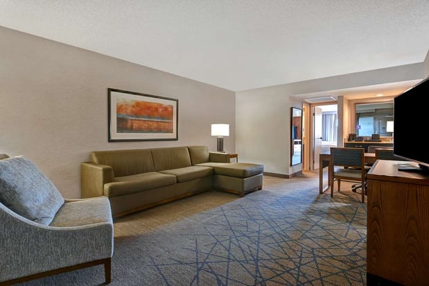 Images Embassy Suites by Hilton Colorado Springs