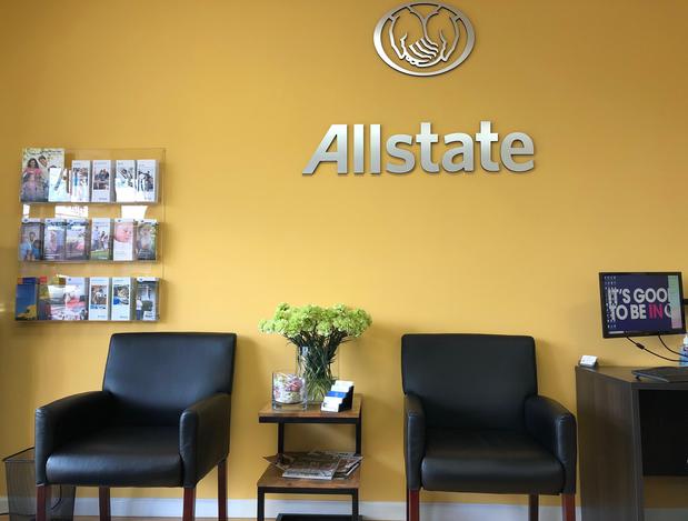 Images Donovan A. Neita: Allstate Insurance