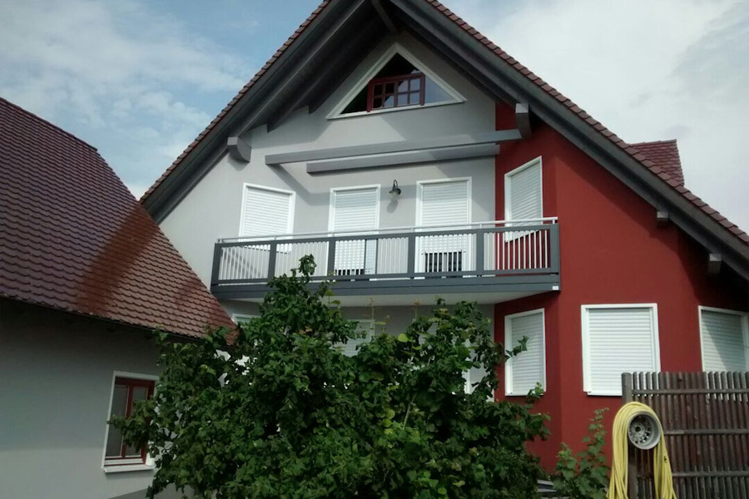 Altstetter Balkone, Krumbacher Straße 28 in Neuburg an der Kammel