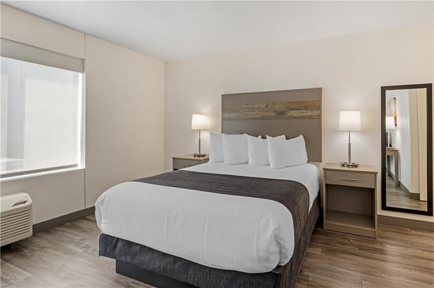 Images Executive Residency by Best Western Waterloo & Cedar Falls