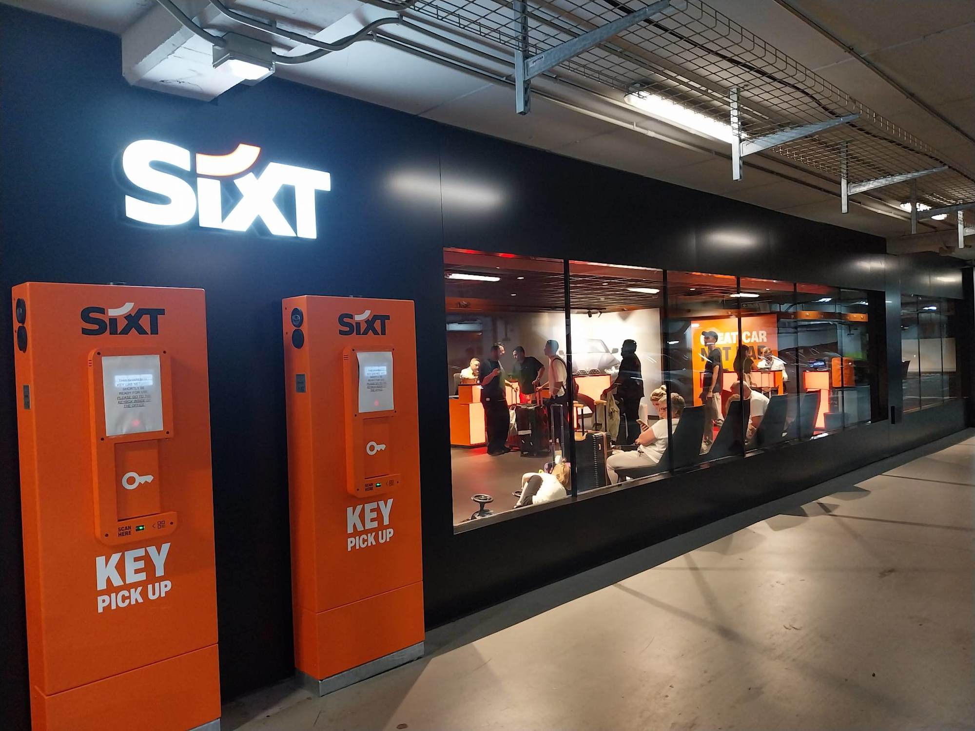 SIXT Alquiler de Coches - Aeropuerto de M&aacute;laga (AGP) 14