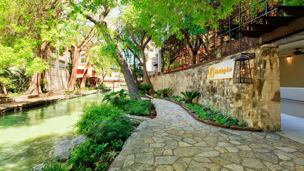 Images Holiday Inn San Antonio-Riverwalk by IHG