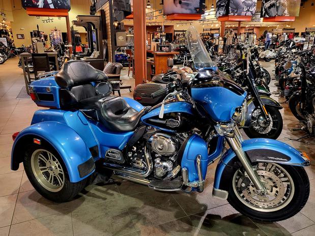 Images Caliente Harley-Davidson