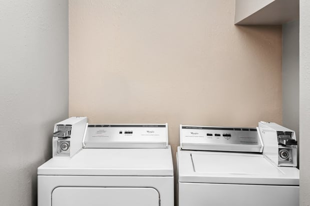 Images Holiday Inn Express & Suites Charleston-Southridge by IHG