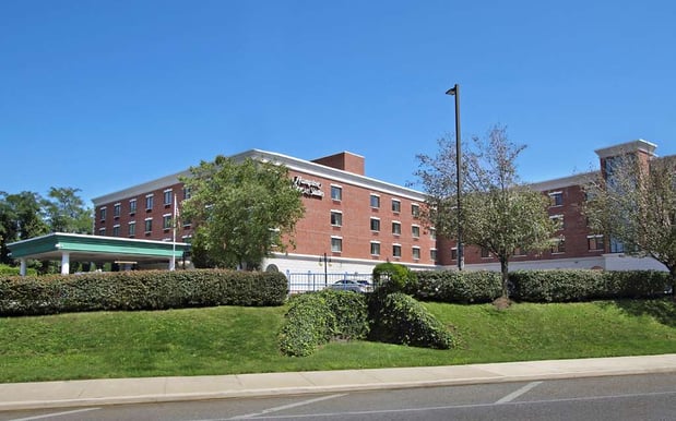 Images Hampton Inn & Suites Rockville Centre