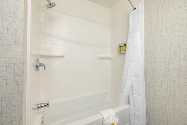 Images Holiday Inn Express & Suites San Jose – Silicon Valley by IHG