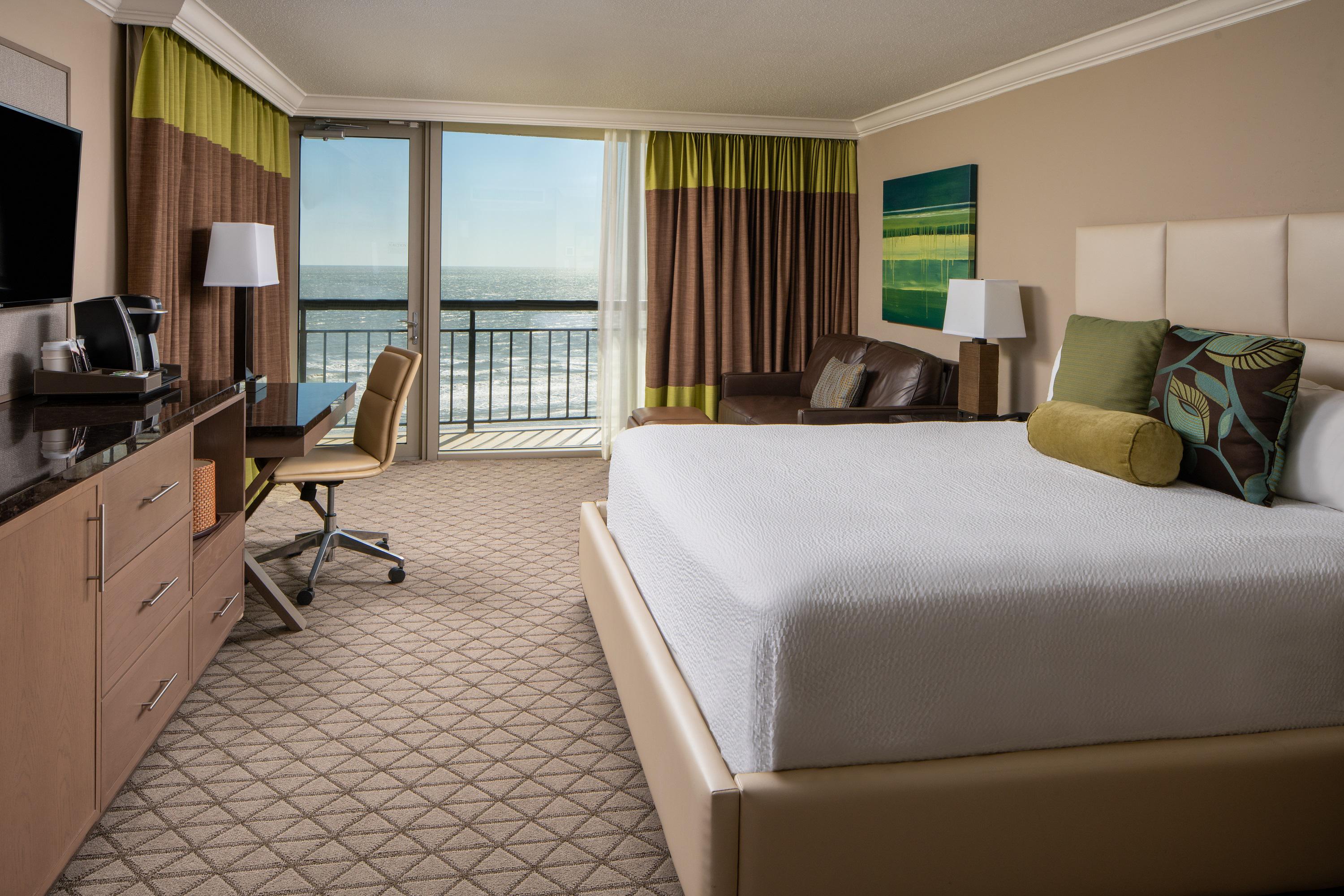 Ocean View Corner Suite The San Luis Resort, Spa and Conference Center Galveston (409)744-1500