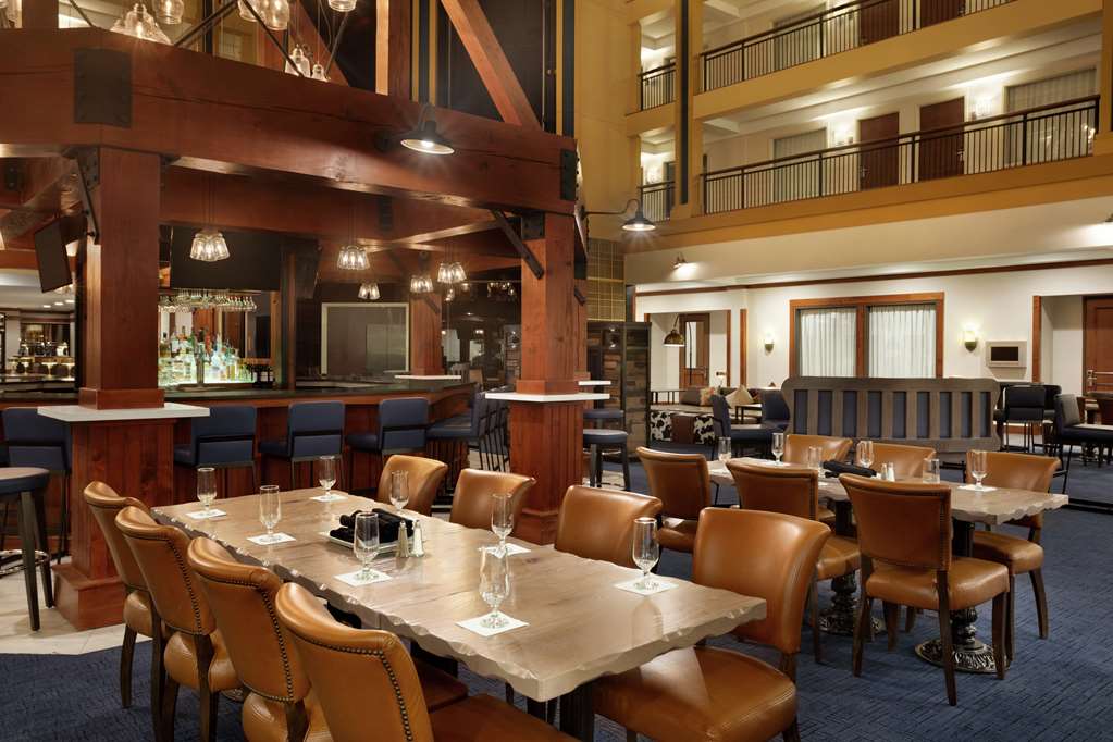 Restaurant Embassy Suites by Hilton Denver International Airport Denver (303)574-3000