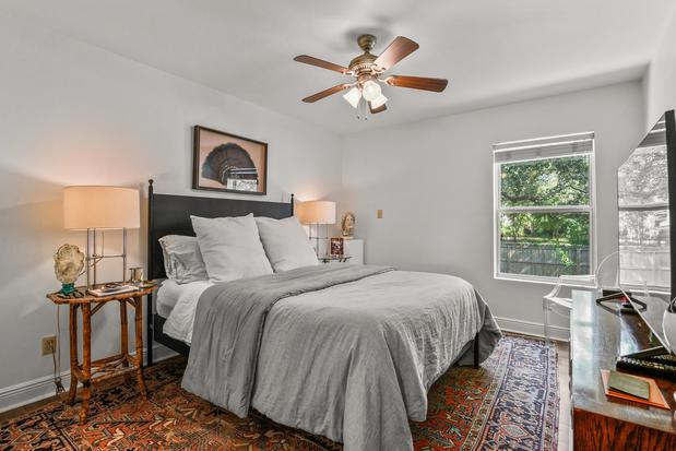 Images John McDonald Realty