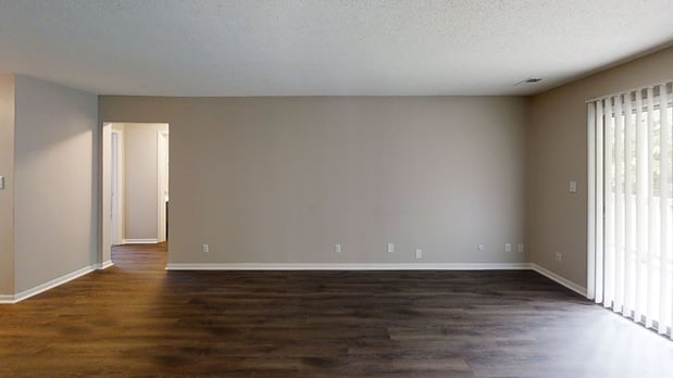 Images Eagle Creek by Spark Living