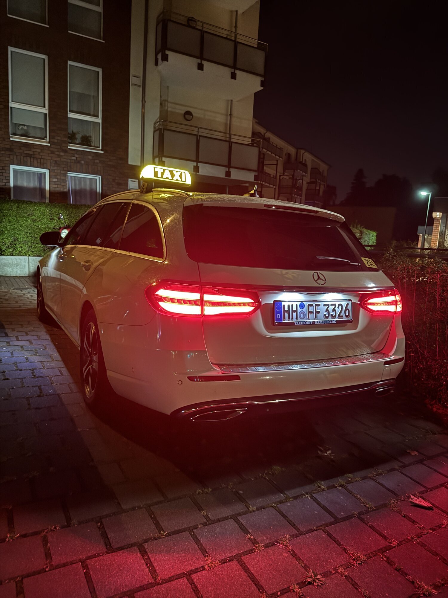 Bilder Taxibetrieb Latif