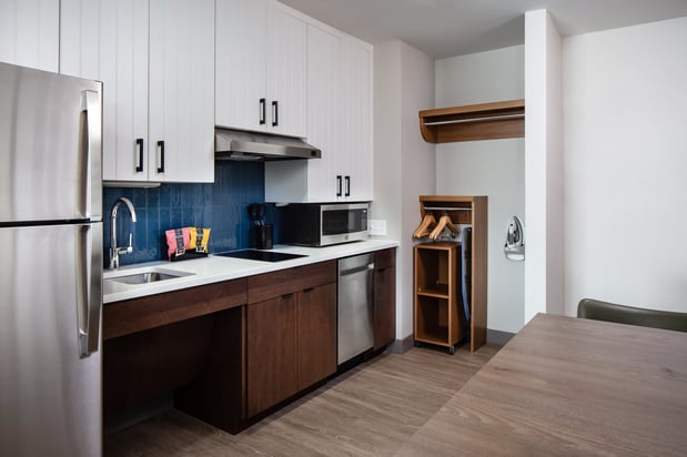 Images Staybridge Suites Iowa City - Coralville by IHG