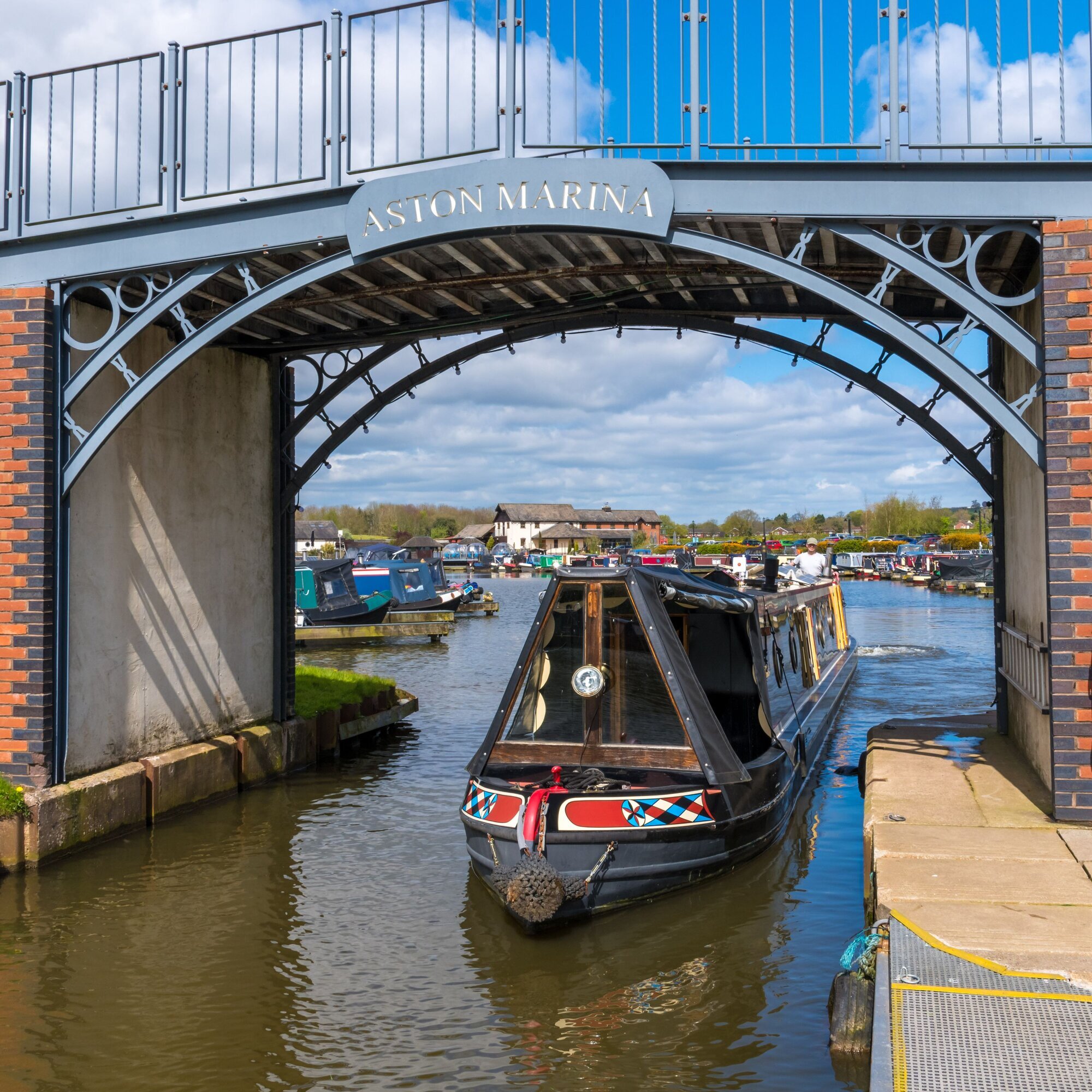 Images CanalScapes Skippered Narrowboat