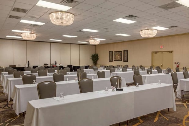 Images Embassy Suites by Hilton Baton Rouge