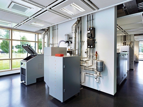 Images RÁBTHERM Kft. Ariston, Viessmann, Weishaupt szerviz