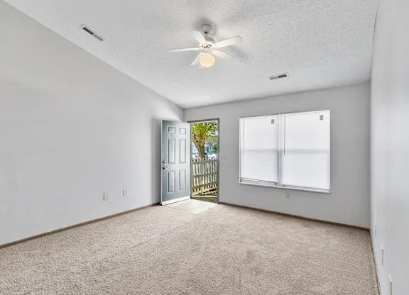 Empty Room 