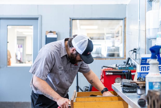 Images Longview Auto and Tire