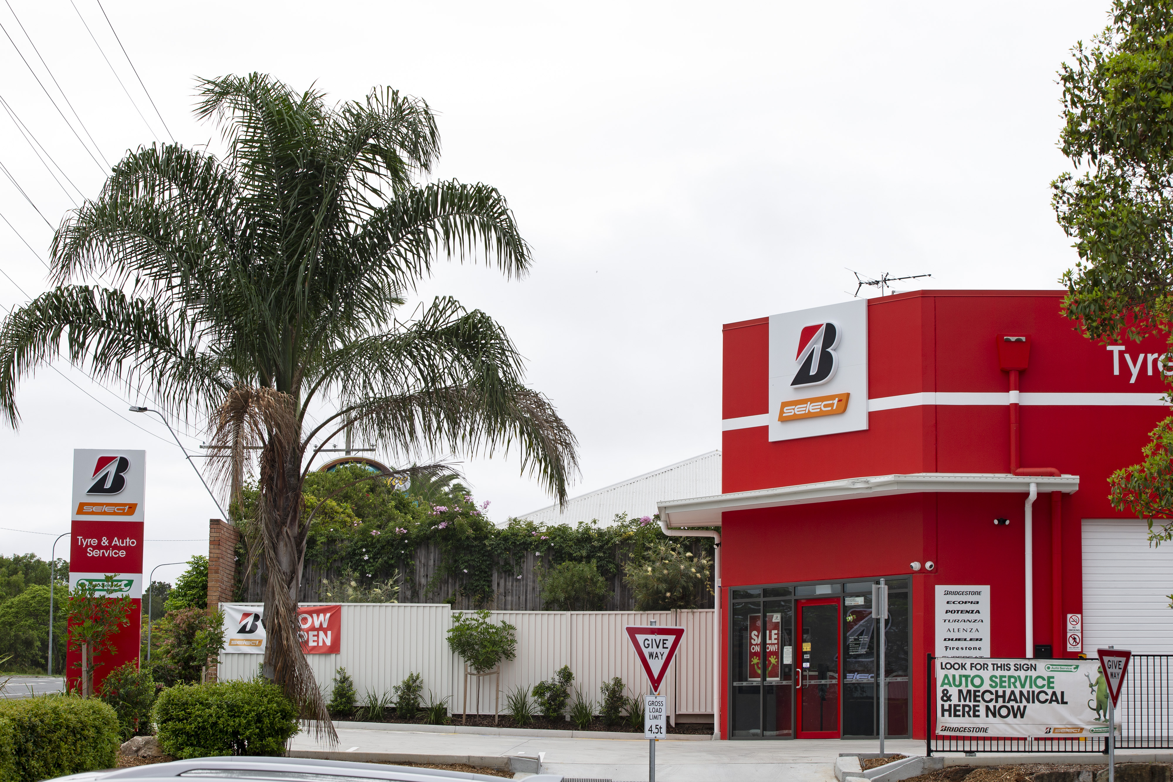 Images Bridgestone Select Tyre & Auto Victoria Point