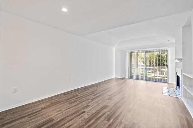 Images Village At Windermere Apartments