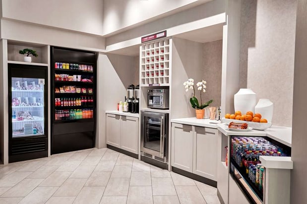 Images Hilton Garden Inn LAX Los Angeles Airport