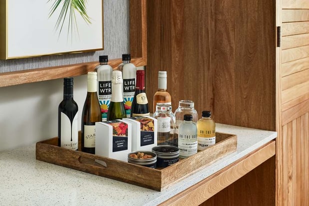 Images Faro Blanco Resort & Yacht Club Marathon, Curio by Hilton