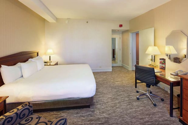Images Hilton Cincinnati Netherland Plaza