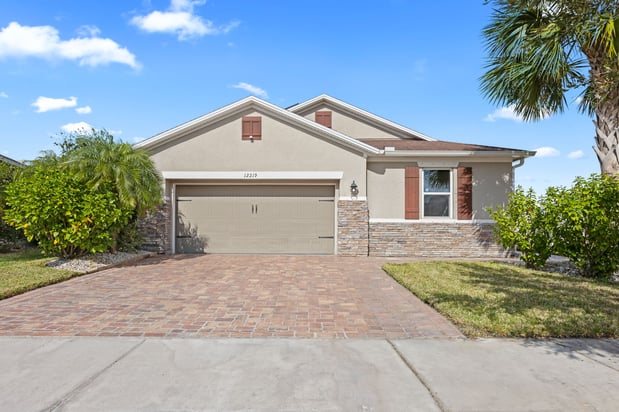 Images Christopher Johnson Realtor